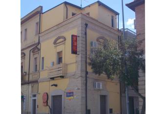 Bed and Breakfast Teresa Masselli allows 18 year olds to book a room