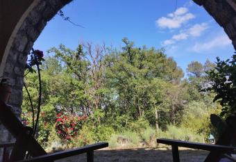 rez-de-jardin dans maison has Balcony rooms