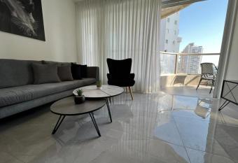          3                          has Balcony rooms