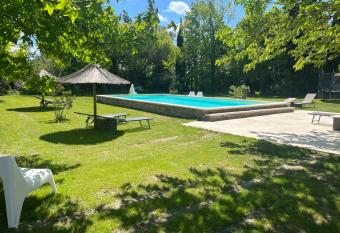 Le jardin de Jade has Balcony rooms
