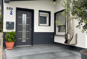 Exklusive Flughafen-Messe Apartment n  he D  sseldorf allows 18 year olds to book a room