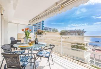Riviera Home has Balcony rooms
