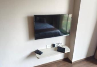 Weekend Address Managed By Sai Studio Apts has Balcony rooms