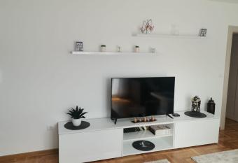 Noa allows 18 year olds to book a room