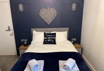 Victorian Suites allows 18 year olds to book a room