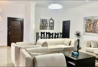 Andrax Place - 3 Bed Apartment allows 18 year olds to book a room