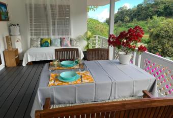 Vaitaria location allows 18 year olds to book a room