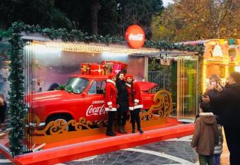 Special Apartment Happy Moons has rooms with a private hot tub