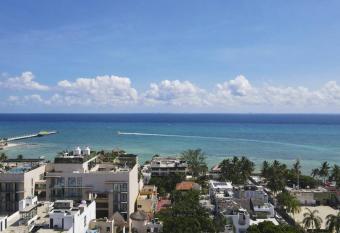 Condominio Sac-Be has rooms with a private hot tub