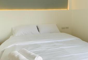 Suanvadee Resort                                          has Balcony rooms