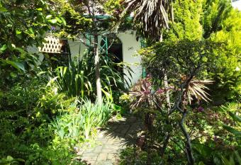 Josie s Cottage has Balcony rooms