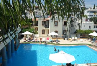 Ozukara Apart 2 has Balcony rooms