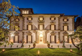 Villa Mussio has Balcony rooms