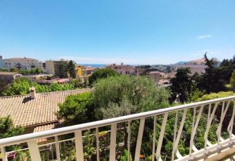 WE CANNET ! Amazing 2 bed rooms with sea view close to old city has Balcony rooms