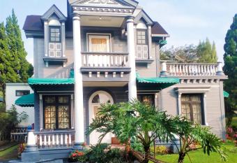 Villa Asep Mahmud 1 Little Venice FF 5 27 has Balcony rooms