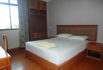 Jinhold Service Apartment Miri has Balcony rooms