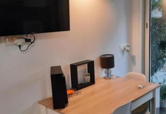 Mer et soleil allows 18 year olds to book a room