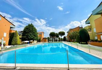 Residence Gardenville 2 Sirmione has Balcony rooms
