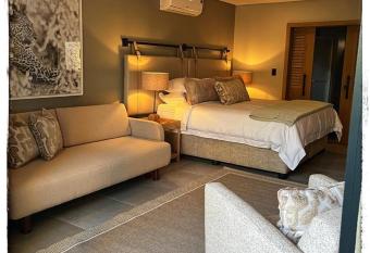 Magique Lodge has Balcony rooms