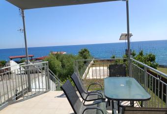 Apartment Batolios has Balcony rooms