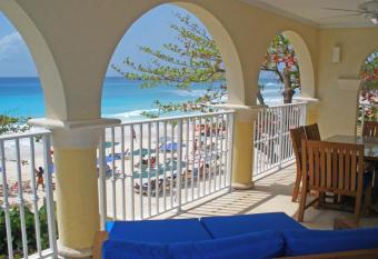 Holiday Villa 201 has Balcony rooms