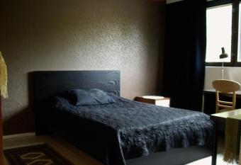 21 minutes from Helsinki city - smaller room allows 18 year olds to book a room