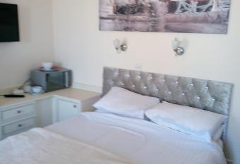 Sea View has Balcony rooms