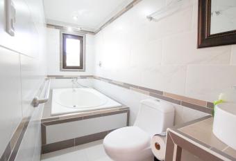 Casa Santos has Balcony rooms