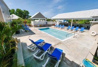 New! Villa Positano - Duval Square Condo, Pool, Hot Tub & Parking allows 18 year olds to book a room