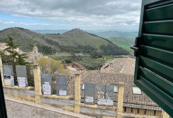 La Dimora di Papanonno has Balcony rooms