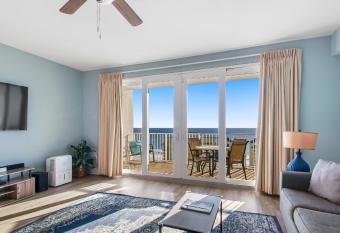 Ocean View & just steps from the beach LTW 1413 has rooms with a private hot tub