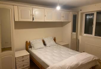 La Mansion allows 18 year olds to book a room