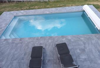 Gite au pied du Vieil Armand has Balcony rooms