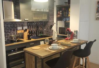 Le 307 has Balcony rooms