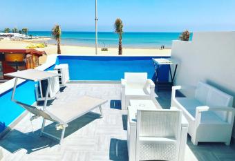 Terrazze Sul Mare has Balcony rooms