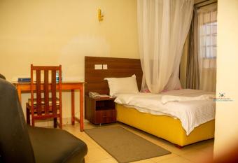 Elegant Hotel allows 18 year olds to book a room