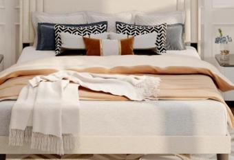 Enjoy and Relax allows 18 year olds to book a room