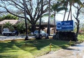 Best Western El Sitio Hotel & Casino allows 18 year olds to book a room