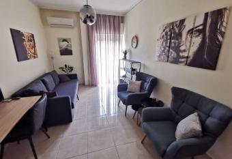 Comfy APT in Chania City Center has Balcony rooms