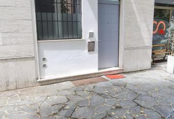 Casa Adriana allows 18 year olds to book a room