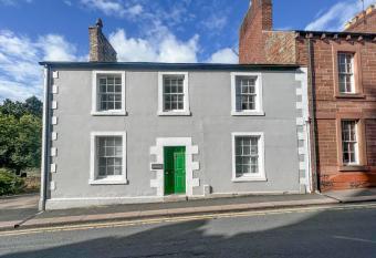 Church End Cottage, Brampton has Balcony rooms