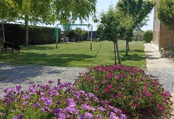 Kellys house has Balcony rooms