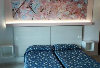 Hvalles has Balcony rooms