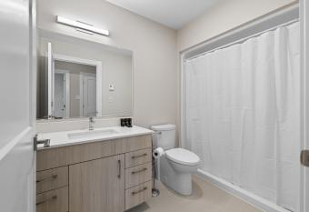 Weldon Loft by Terra Trust Hospitality has Balcony rooms