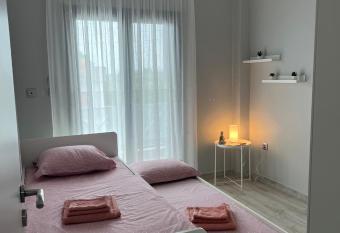 Villa Esmeralda has Balcony rooms