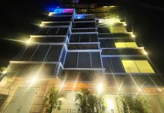 Bolgoda Prime Hotel has Smoking/Balcony rooms