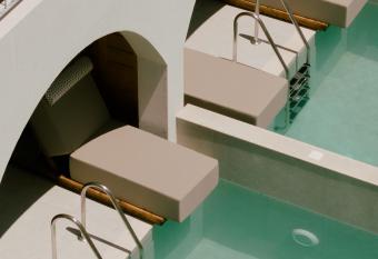 Eterrano Seaside Retreat allows 18 year olds to book a room