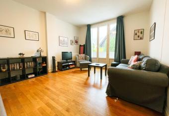 The Flight on Clemenceau #FJ has Balcony rooms