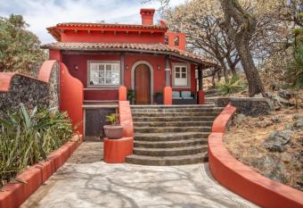 Casanevo Tepoztl  n 2BR Villa Boutique Hotel has Balcony rooms