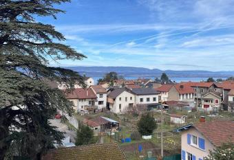 Le Duc has Balcony rooms